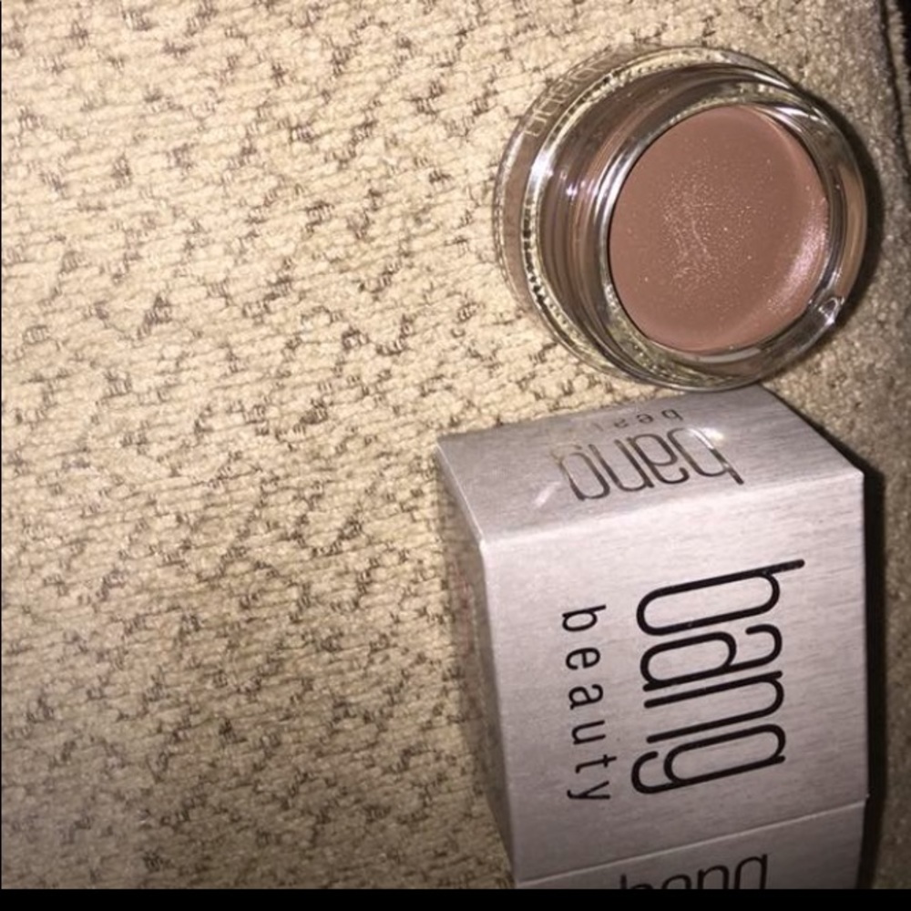 Gel eyeliner brown